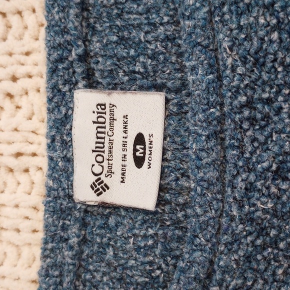 Columbia Pullover Top - Picture 4 of 6